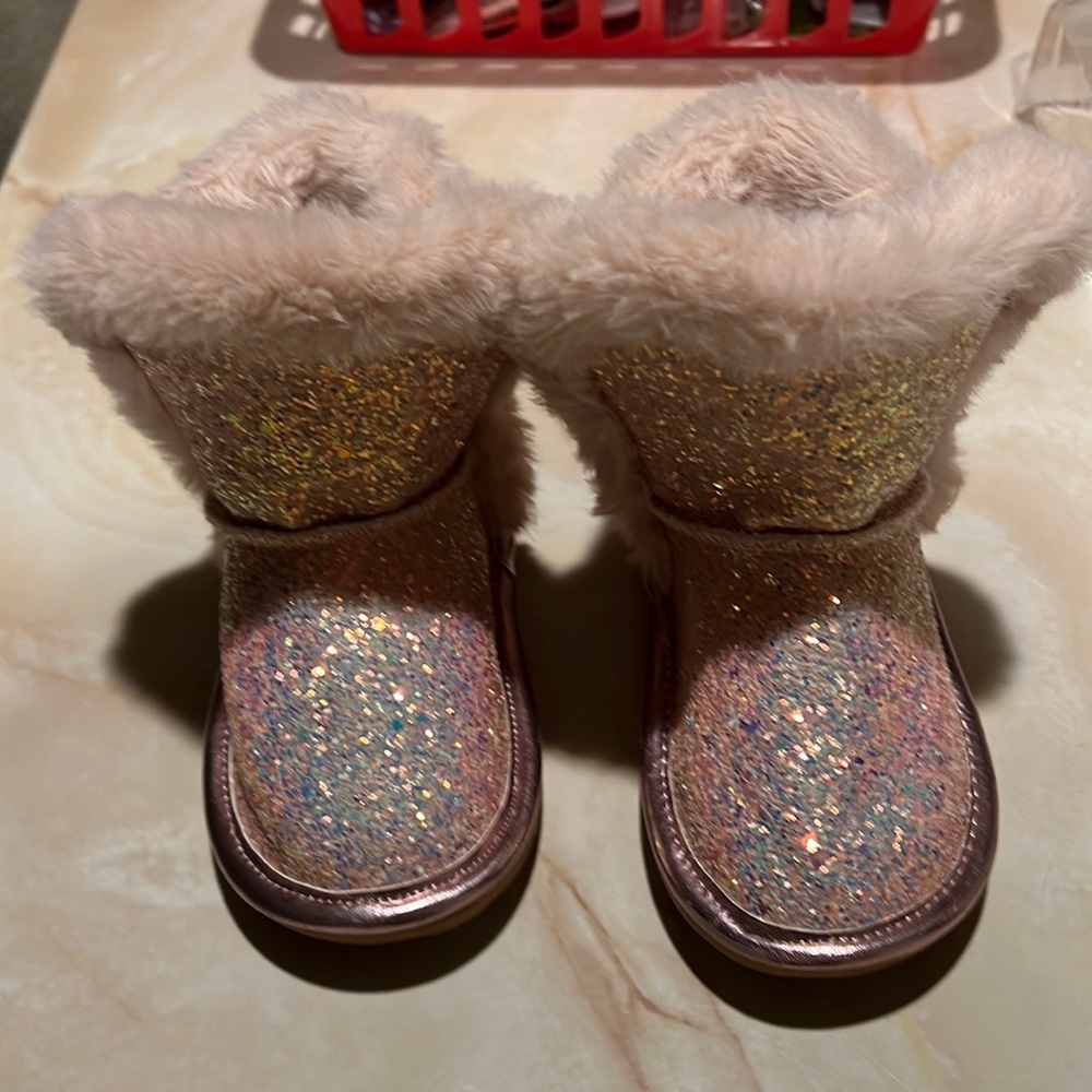 Glitter Boots With Fur